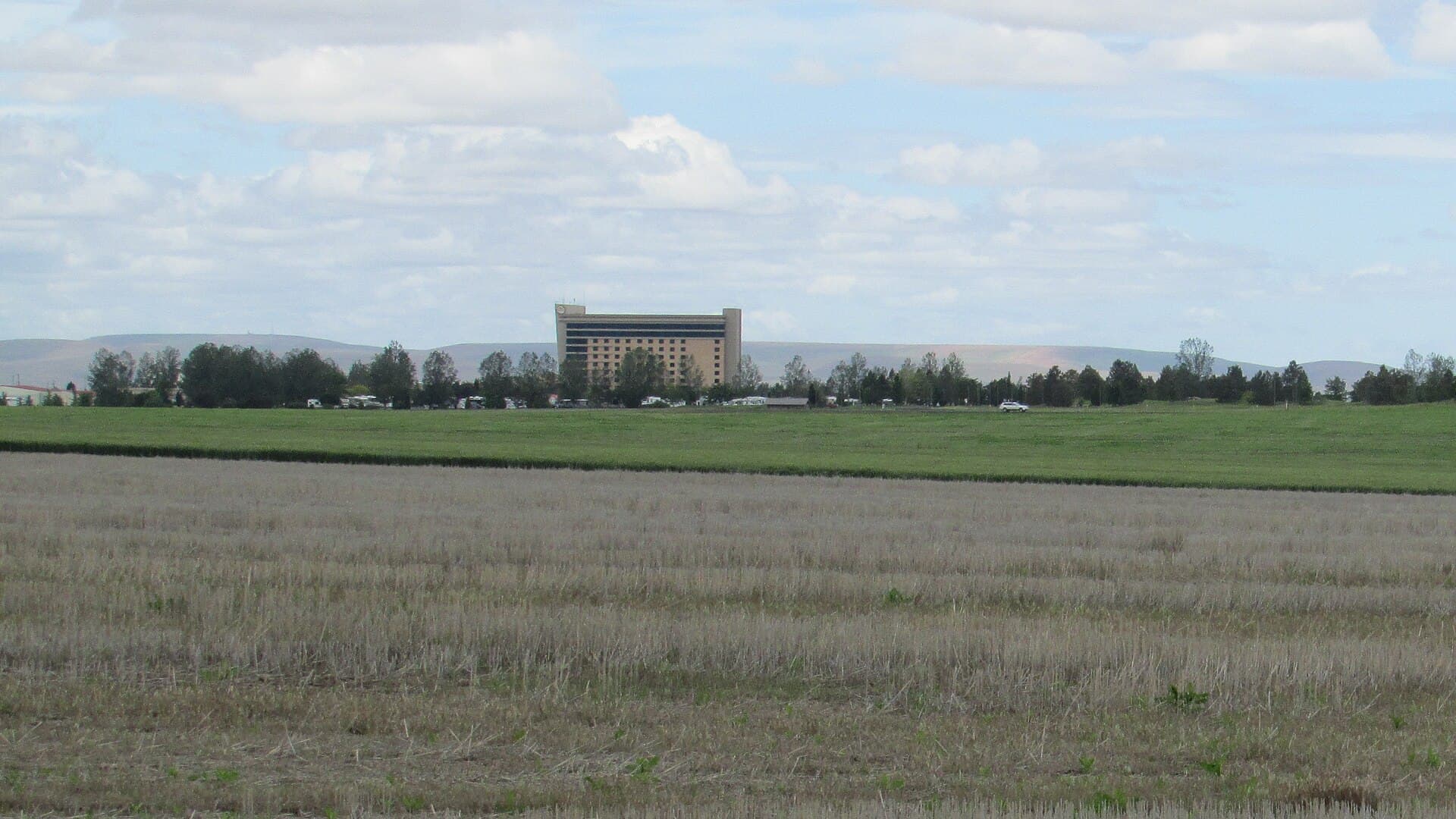 Wildhorse Resort & Casino — Wikimedia Commons