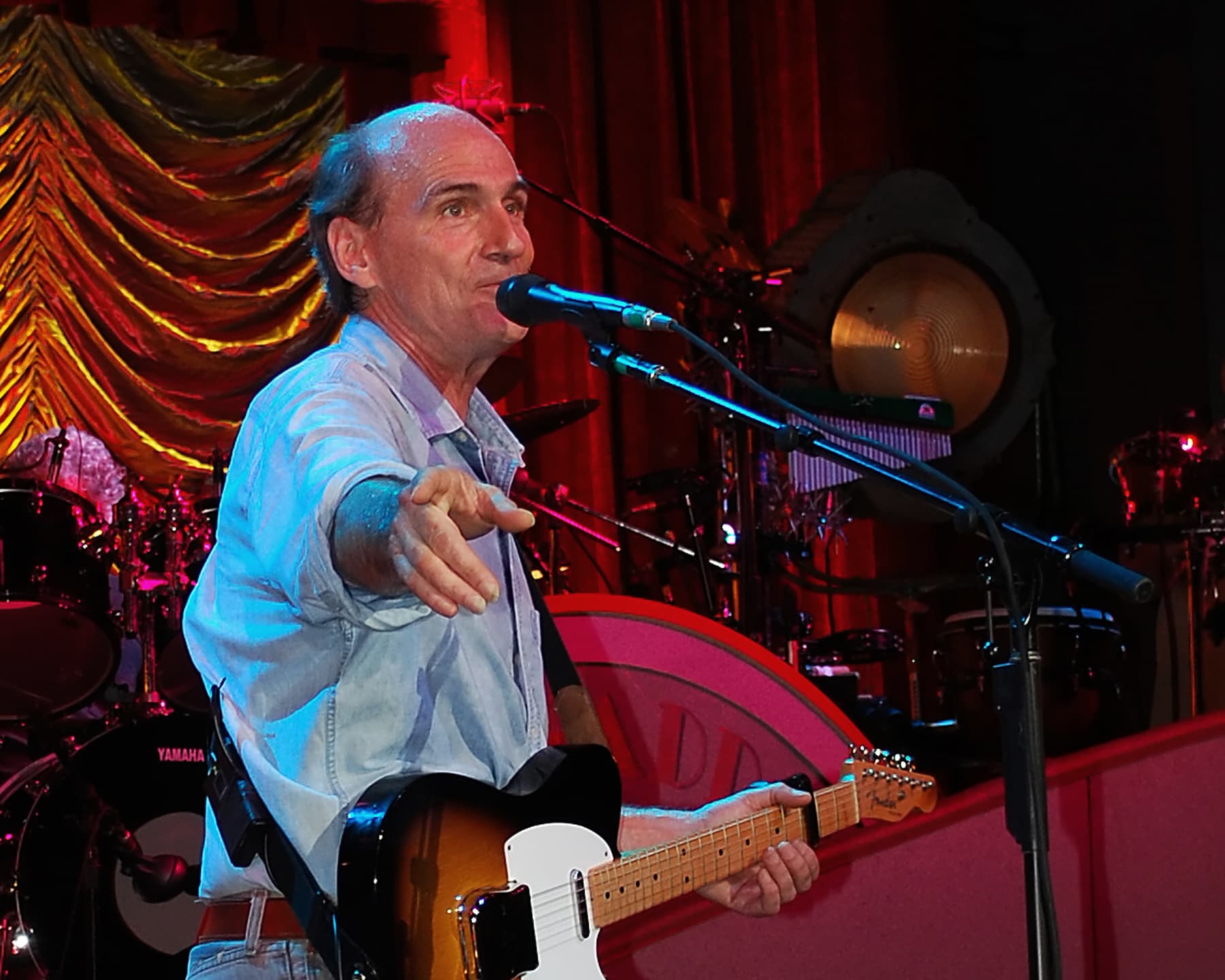 James Taylor — Wikimedia Commons