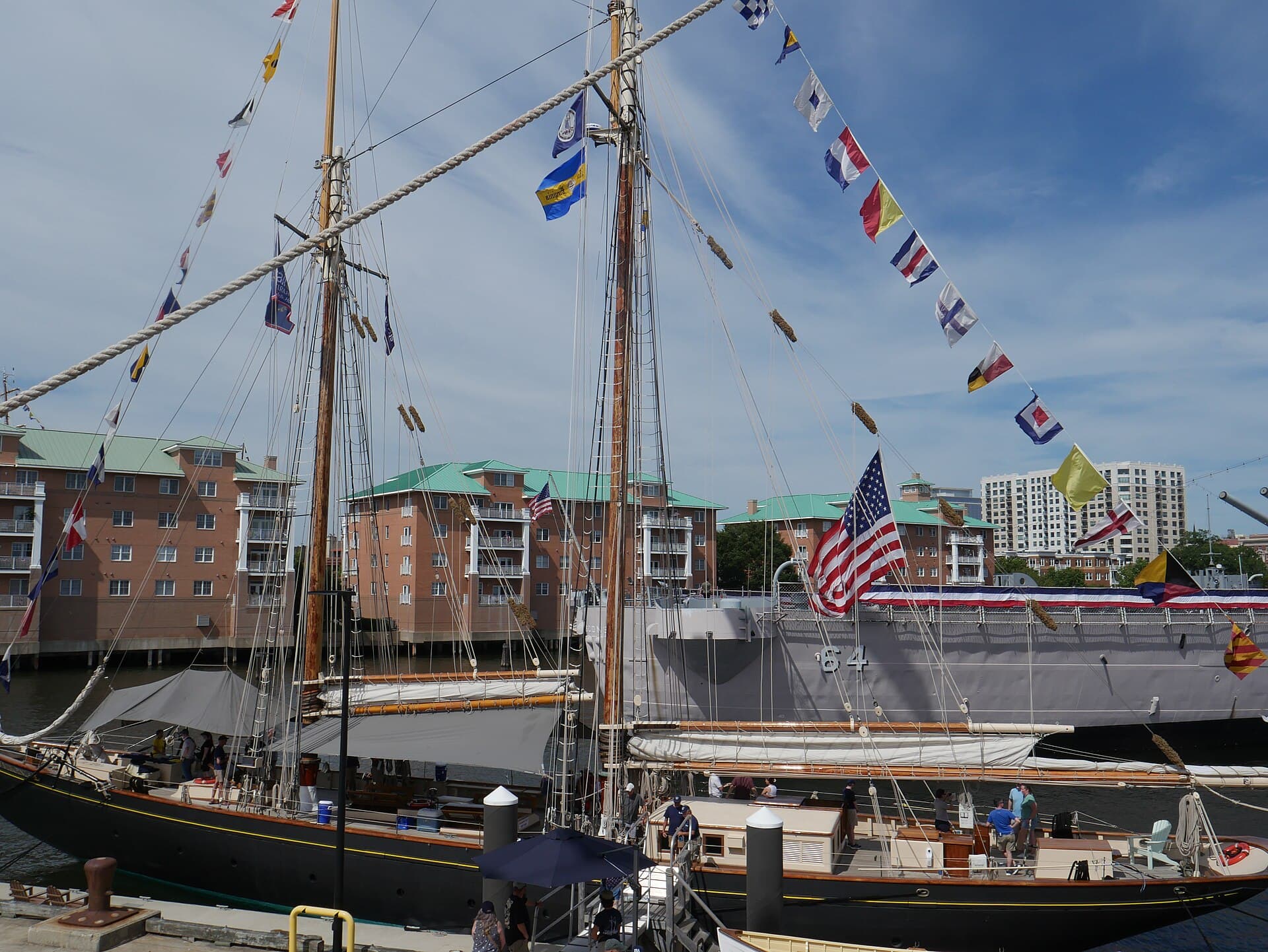 Sail250 — Wikimedia Commons
