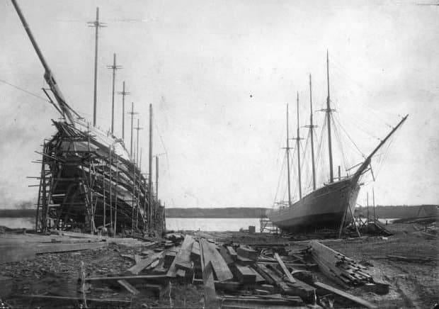 Percy & Small Shipyard — Wikimedia Commons