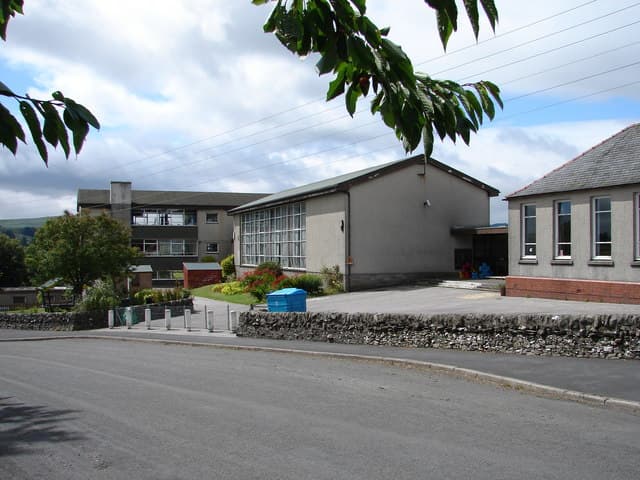 Dalry Secondary — Wikimedia Commons