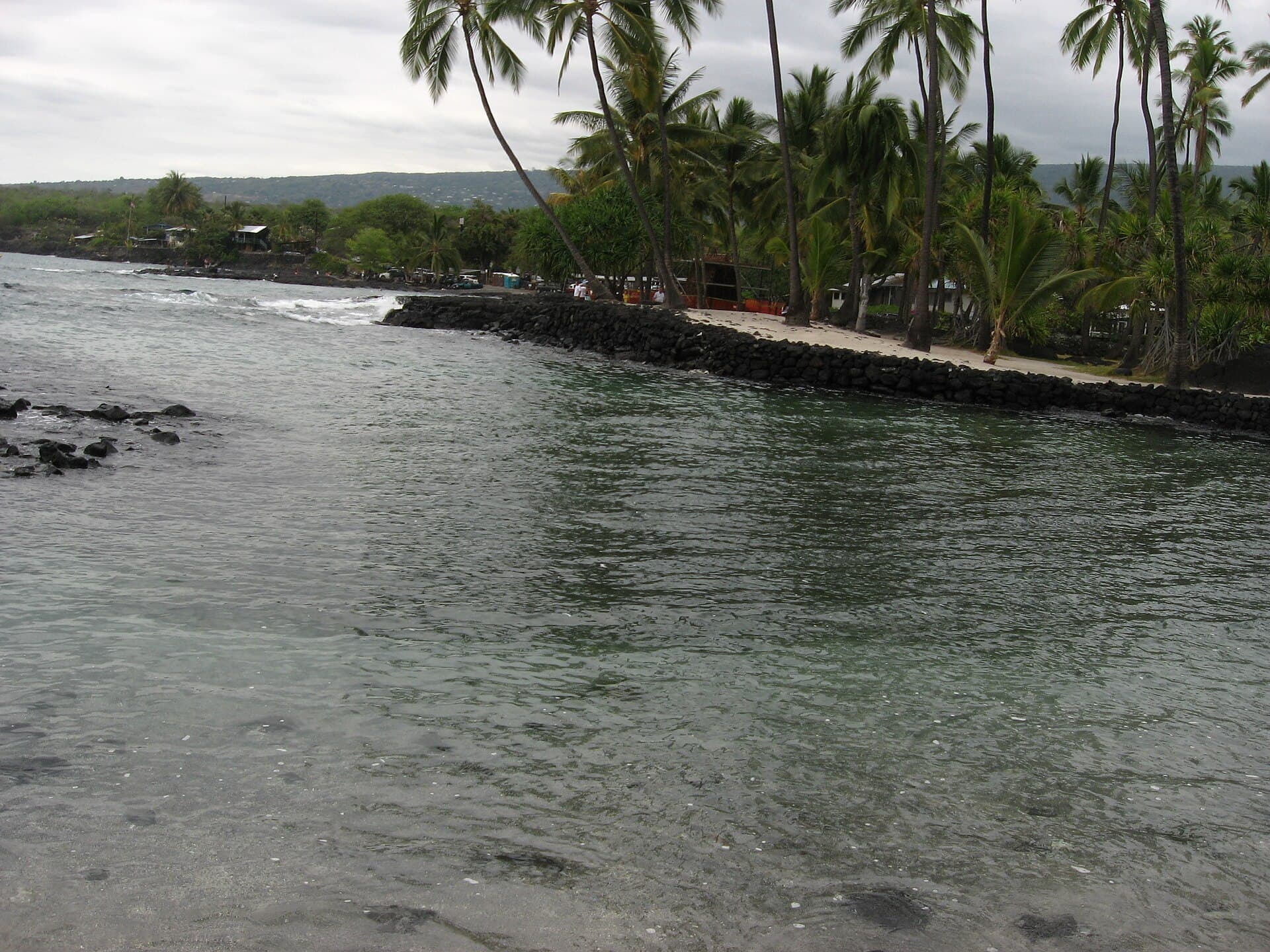 Kealakekua Bay State Historical Park — Wikimedia Commons