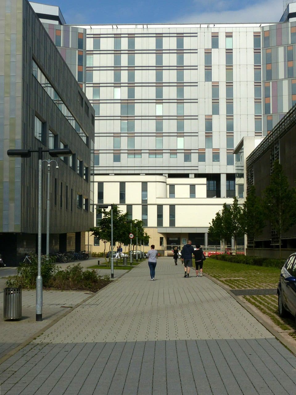 Queen Elizabeth University Hospital — Wikimedia Commons