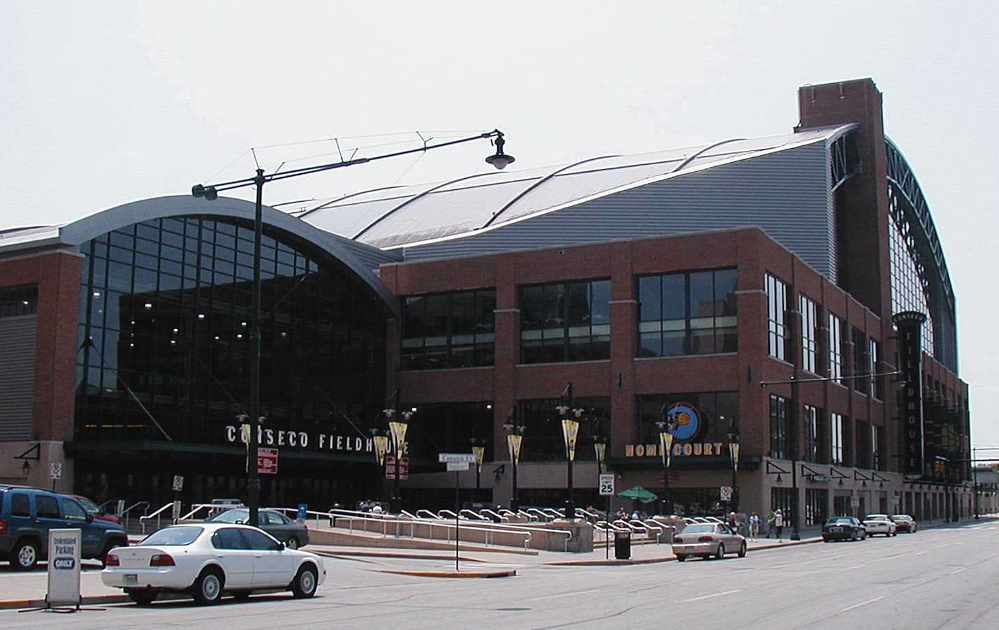Gainbridge Fieldhouse — Wikimedia Commons