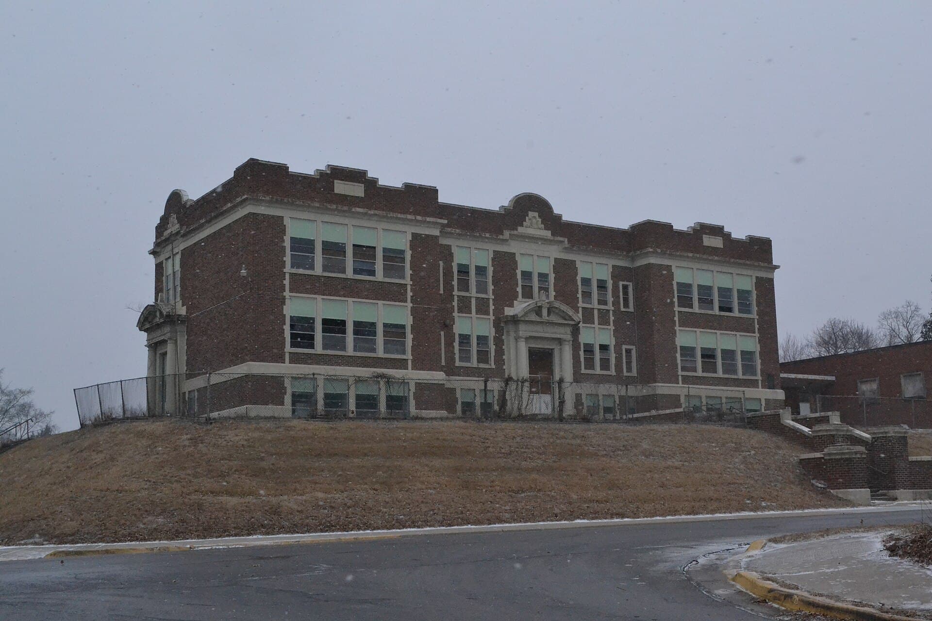 John A. Martin Grade School — Wikimedia Commons