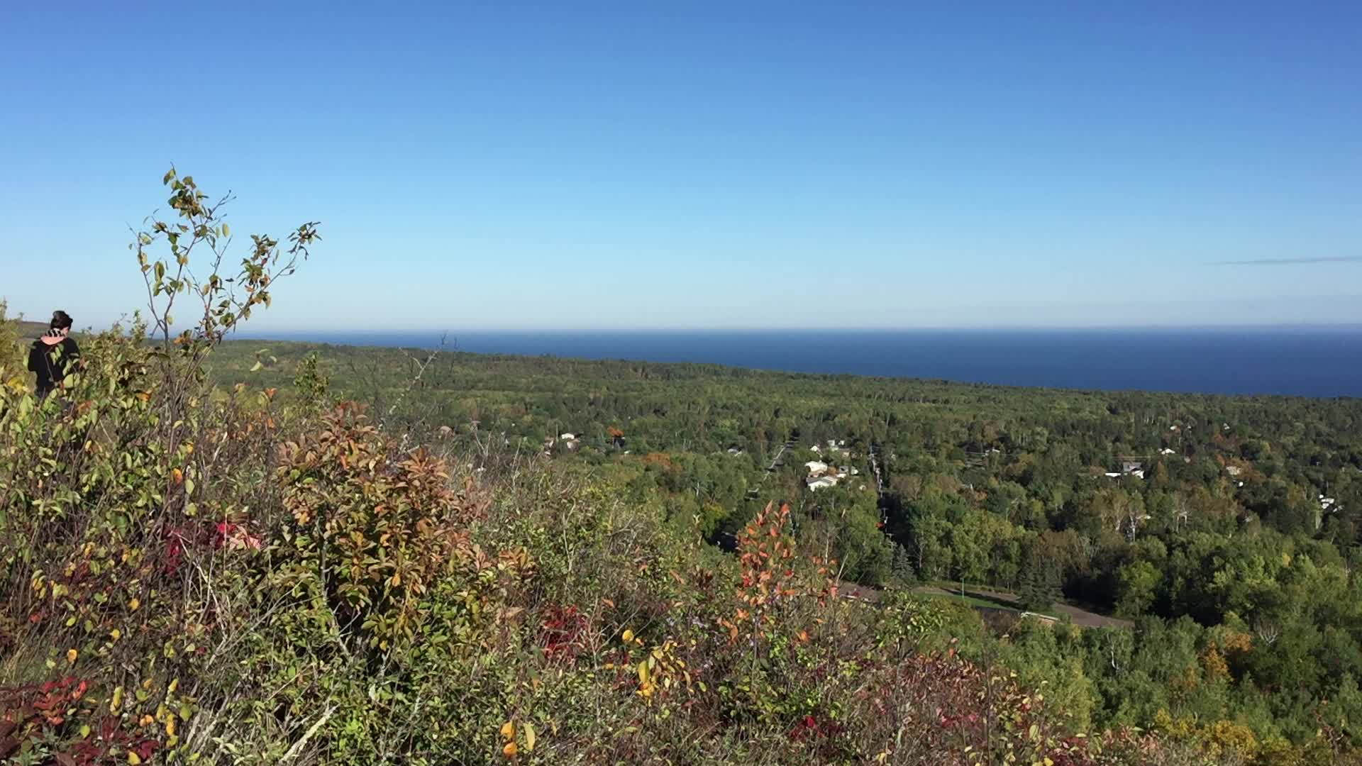 Hawk Ridge — Wikimedia Commons