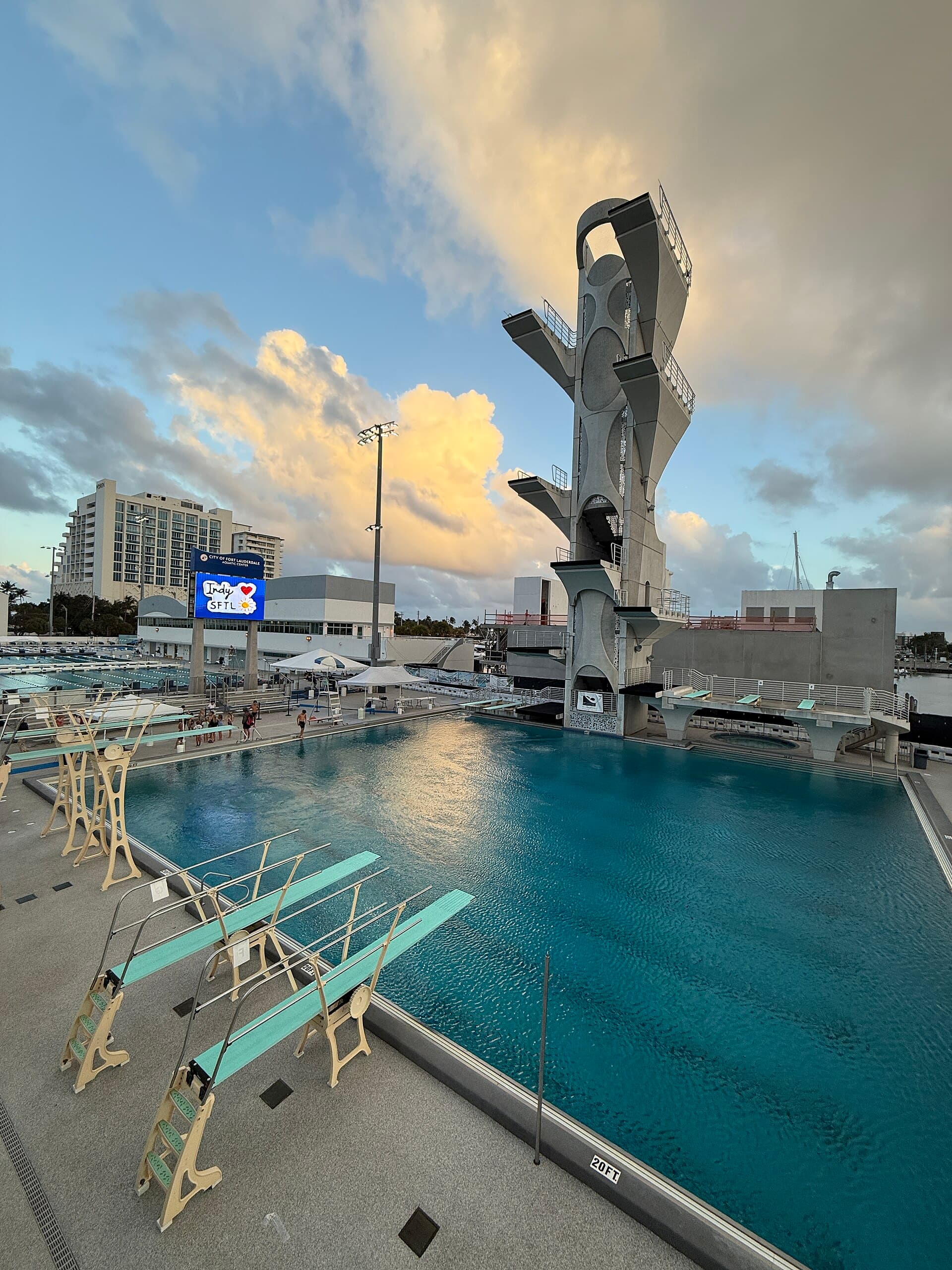 Fort Lauderdale Aquatic Center — Wikimedia Commons