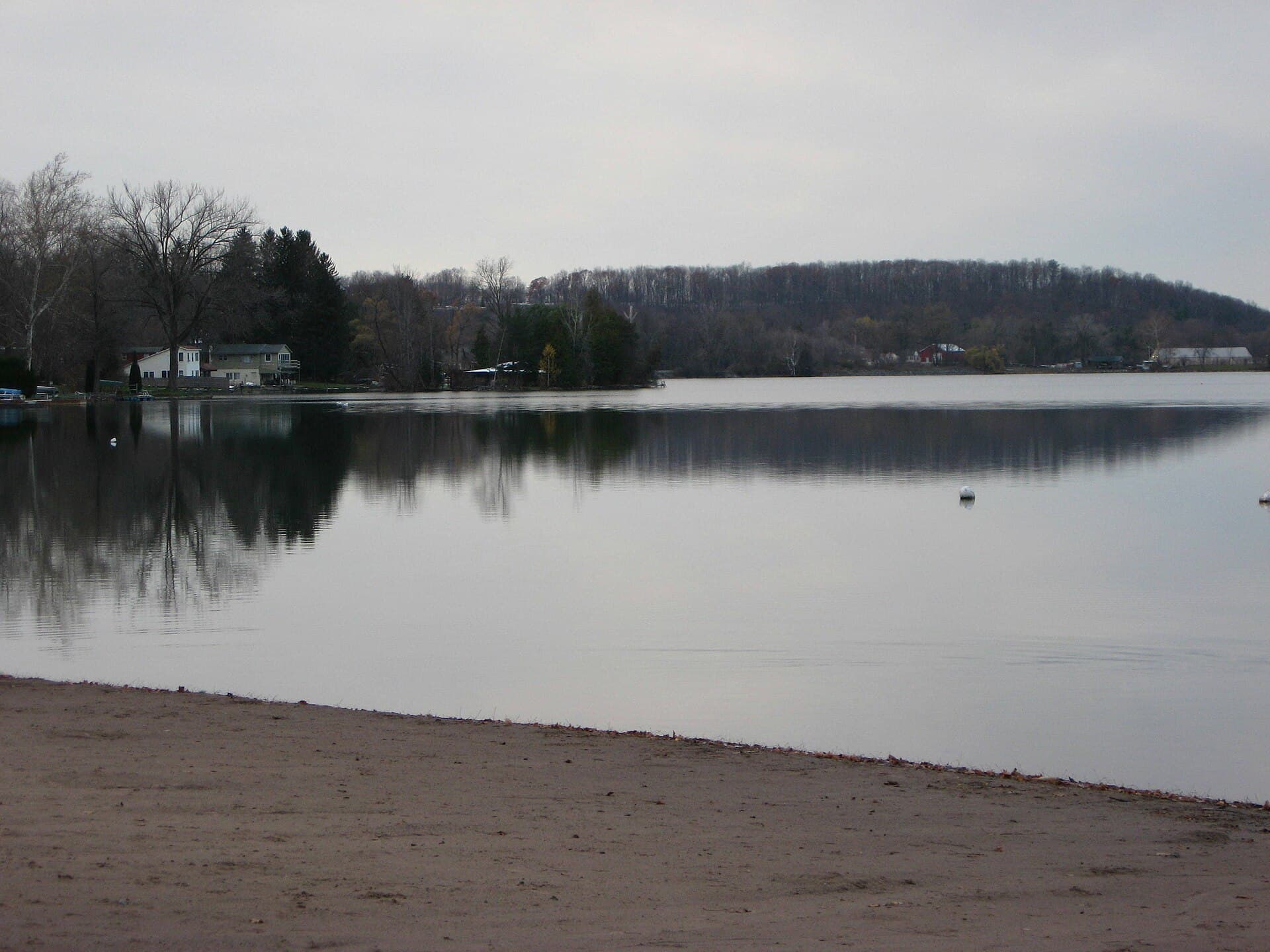 Jamesville Beach — Wikimedia Commons