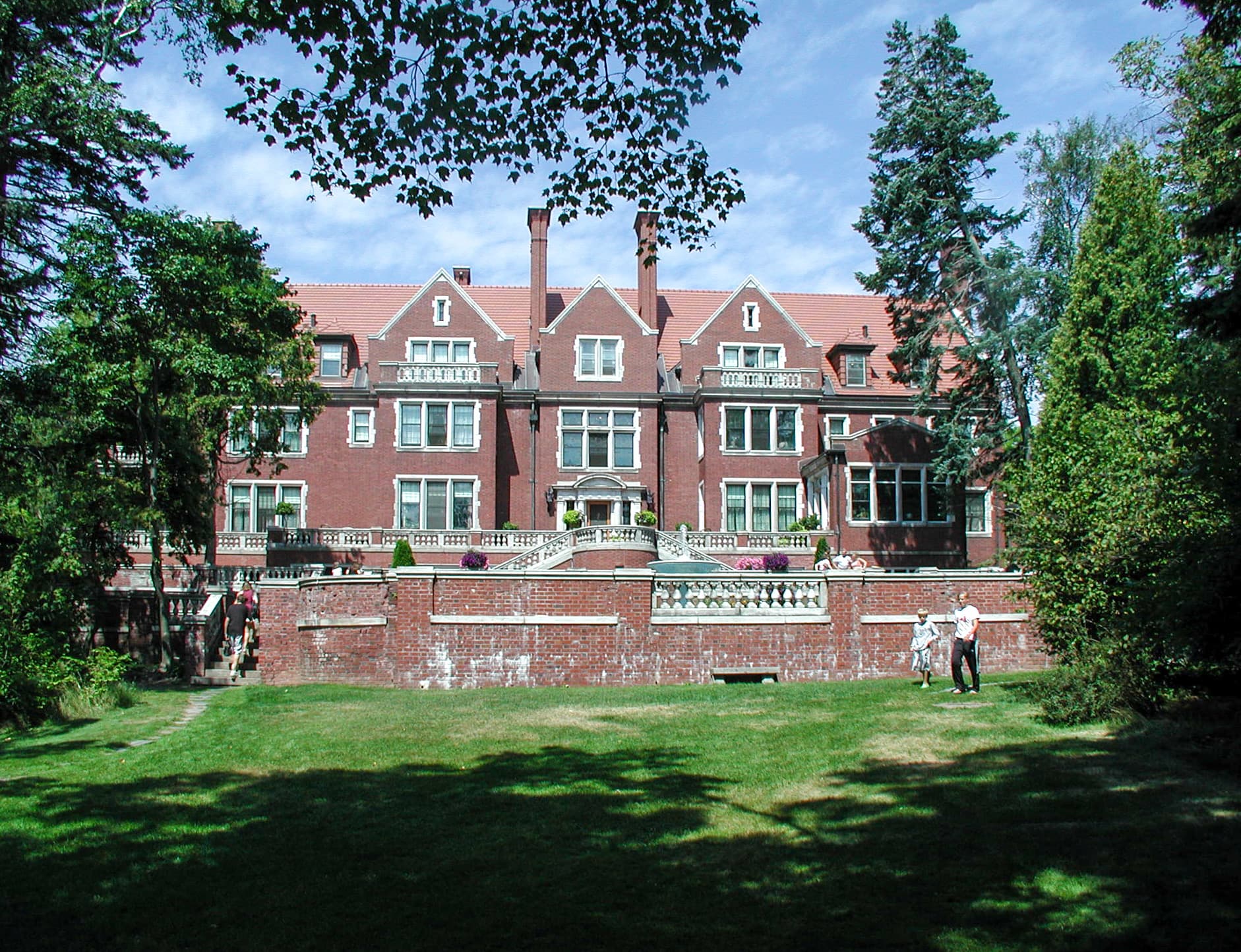 Glensheen — Wikimedia Commons