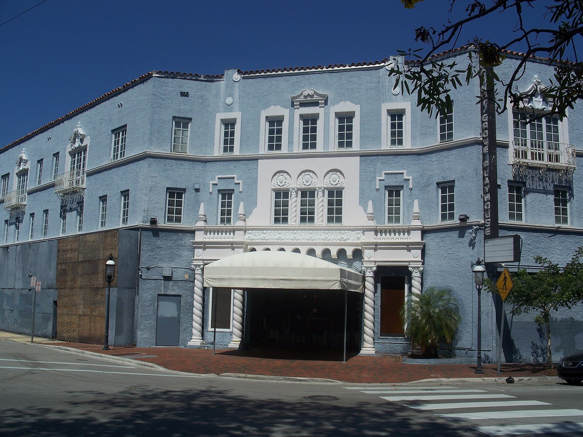Coconut Grove Playhouse — Wikimedia Commons