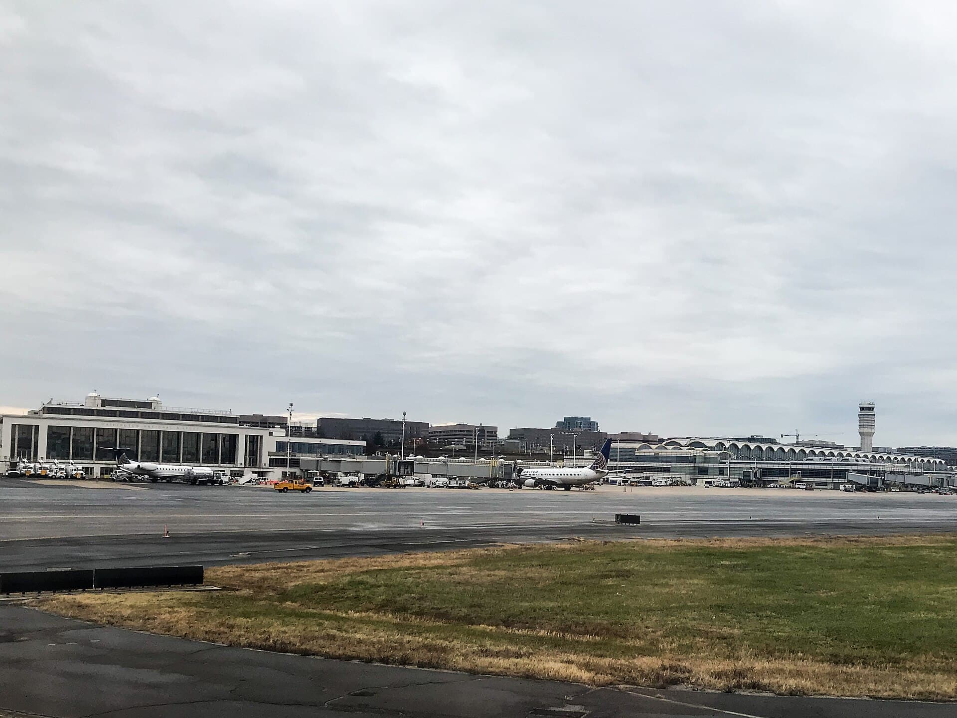 Reagan National Airport — Wikimedia Commons