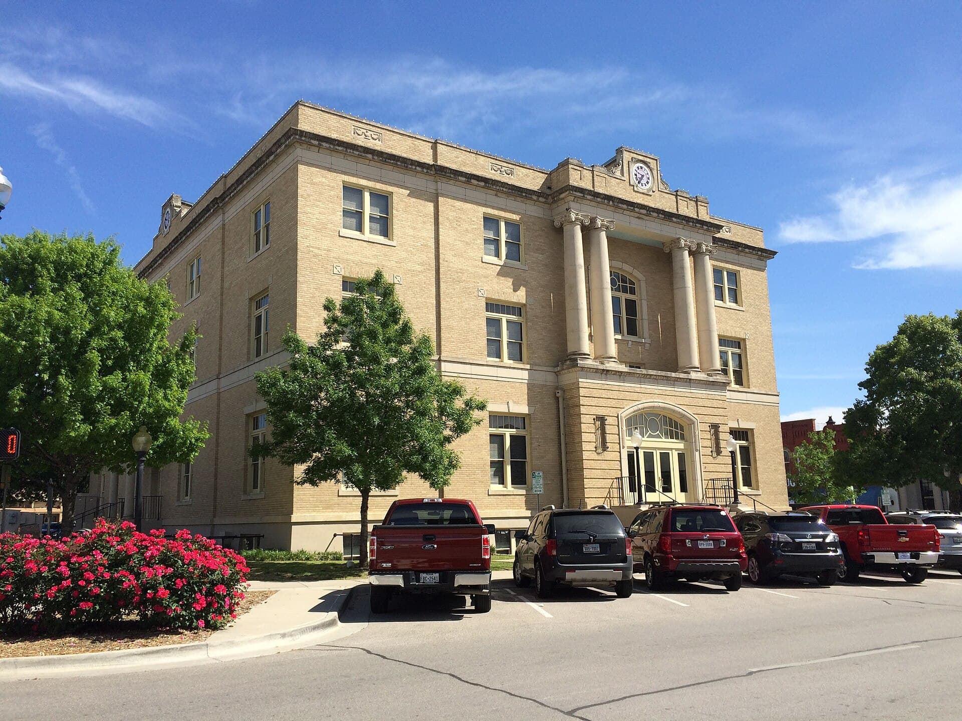 McKinney’s Historic Collin County Courthouse Square — Wikimedia Commons