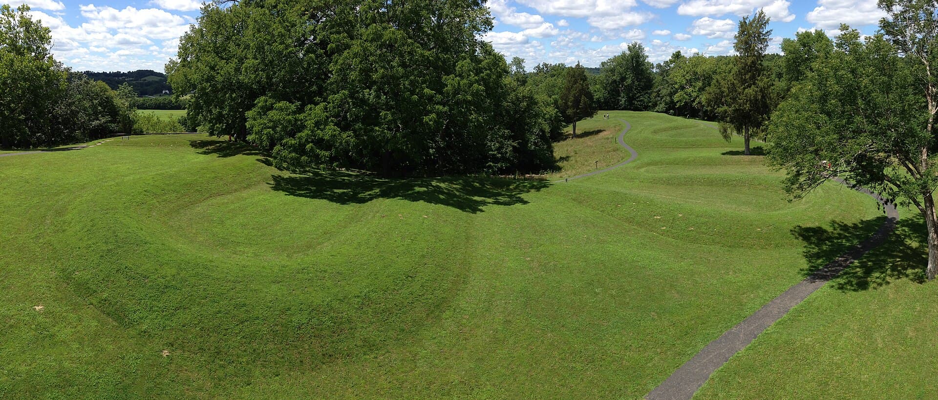 Serpent Mound — Wikimedia Commons