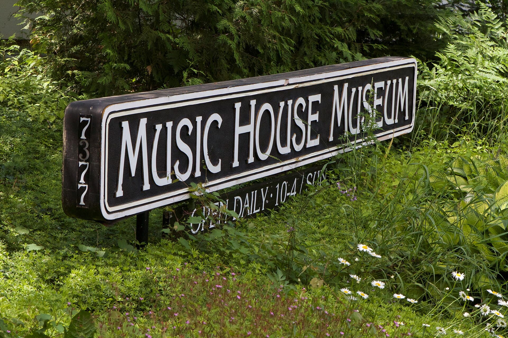 Music House Museum — Wikimedia Commons