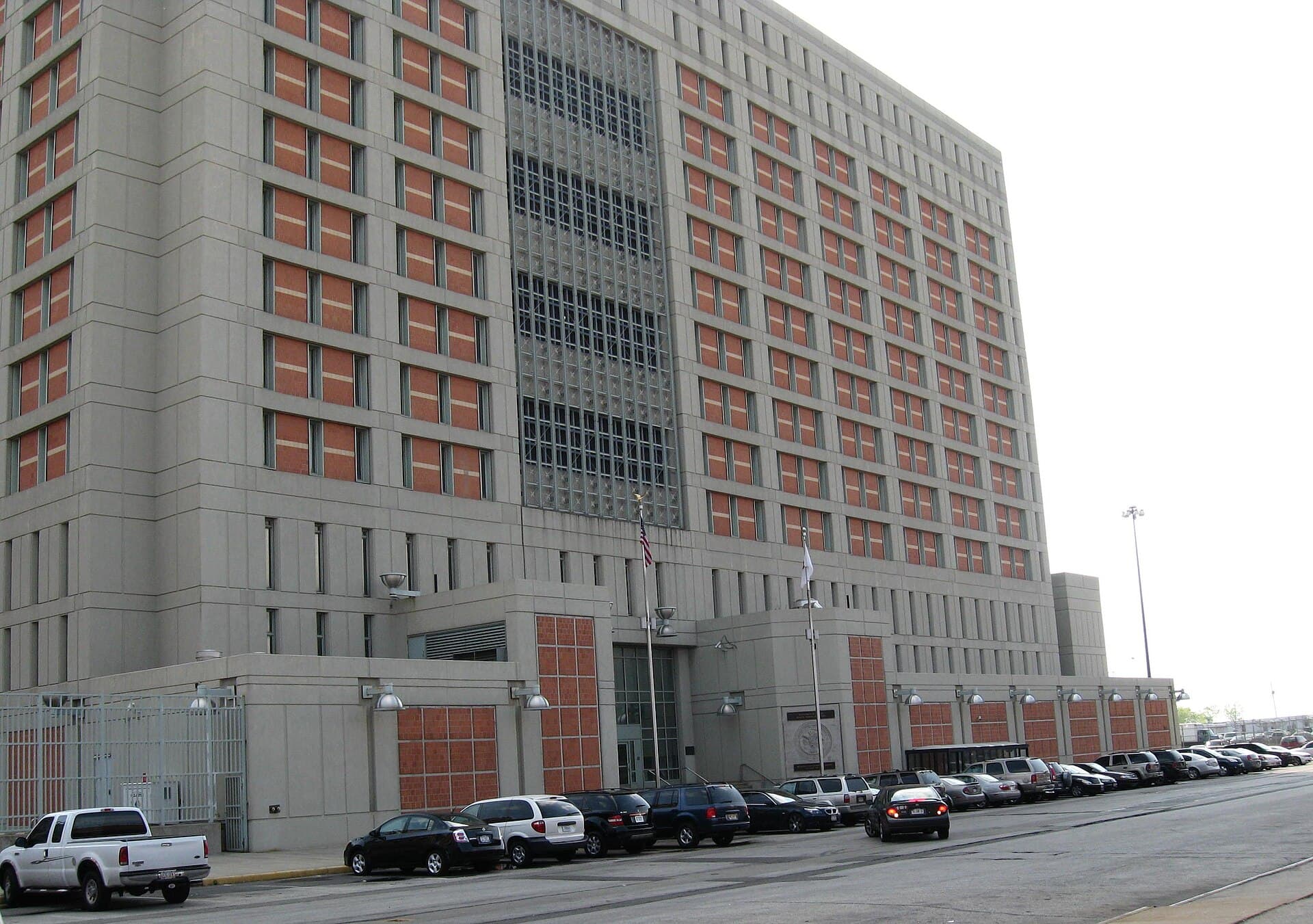 Metropolitan Detention Center — Wikimedia Commons