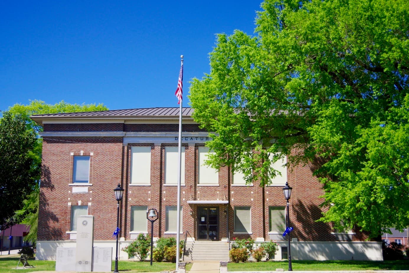 Decatur County Courthouse — Wikimedia Commons