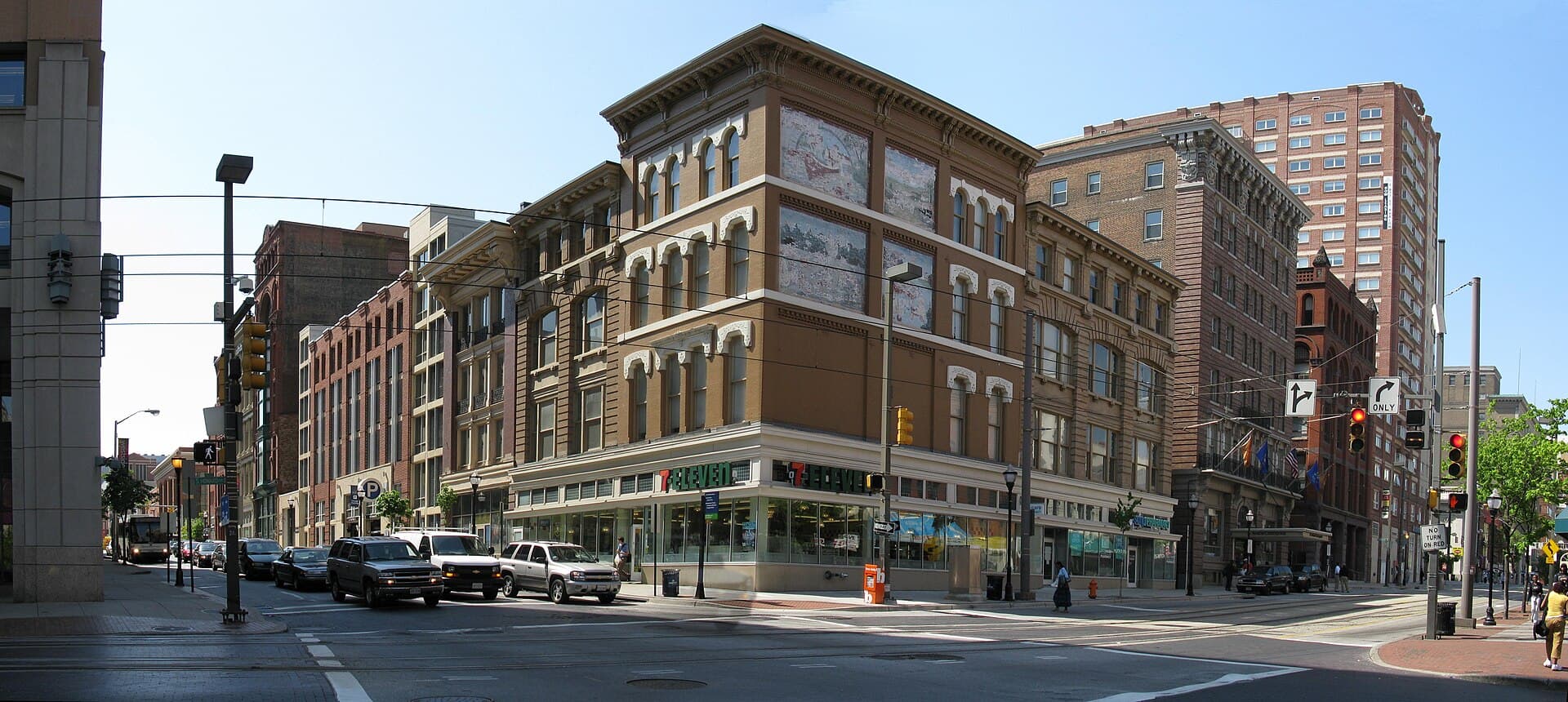 7-Eleven — Wikimedia Commons