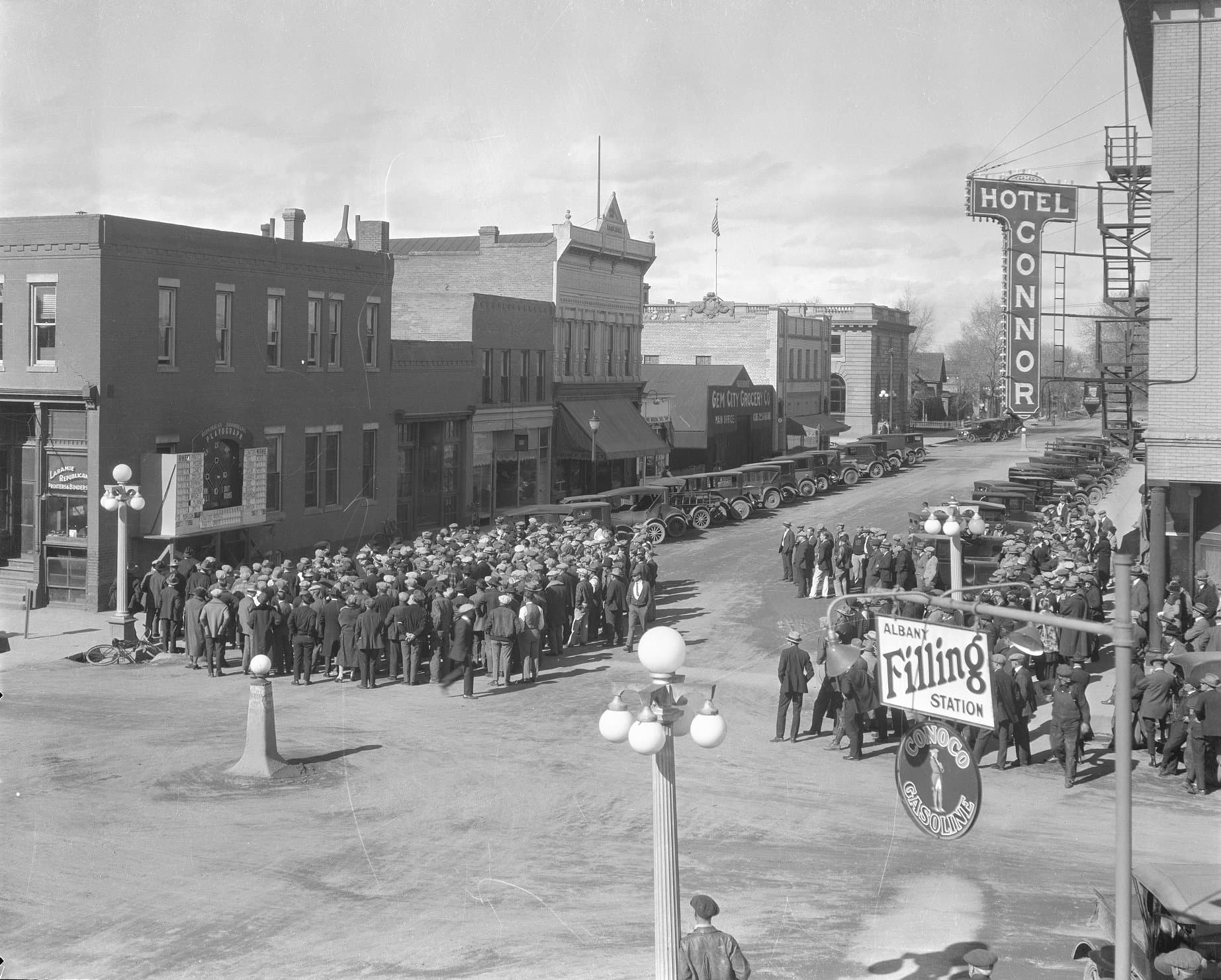 Laramie Boomerang — Wikimedia Commons