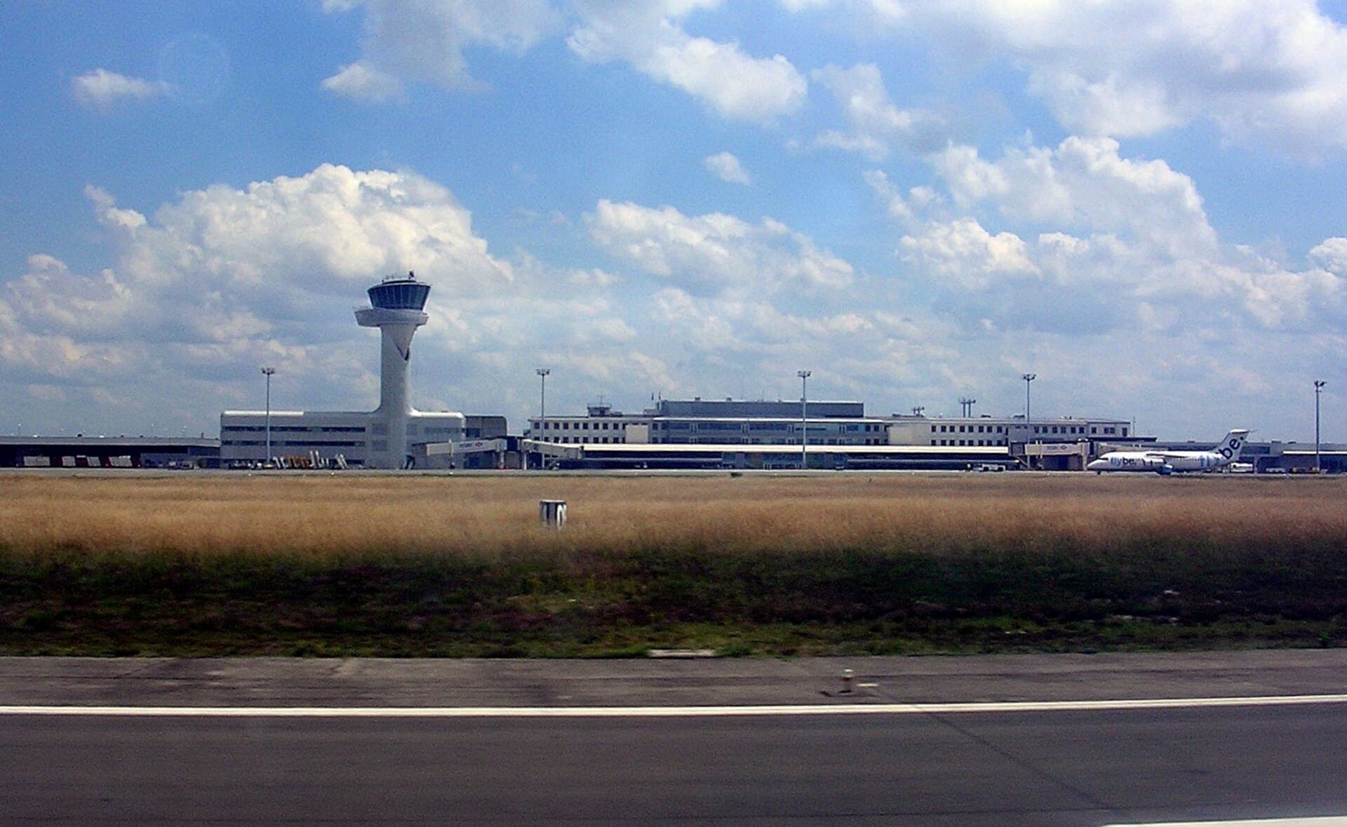 Bordeaux-Mérignac Airport — Wikimedia Commons