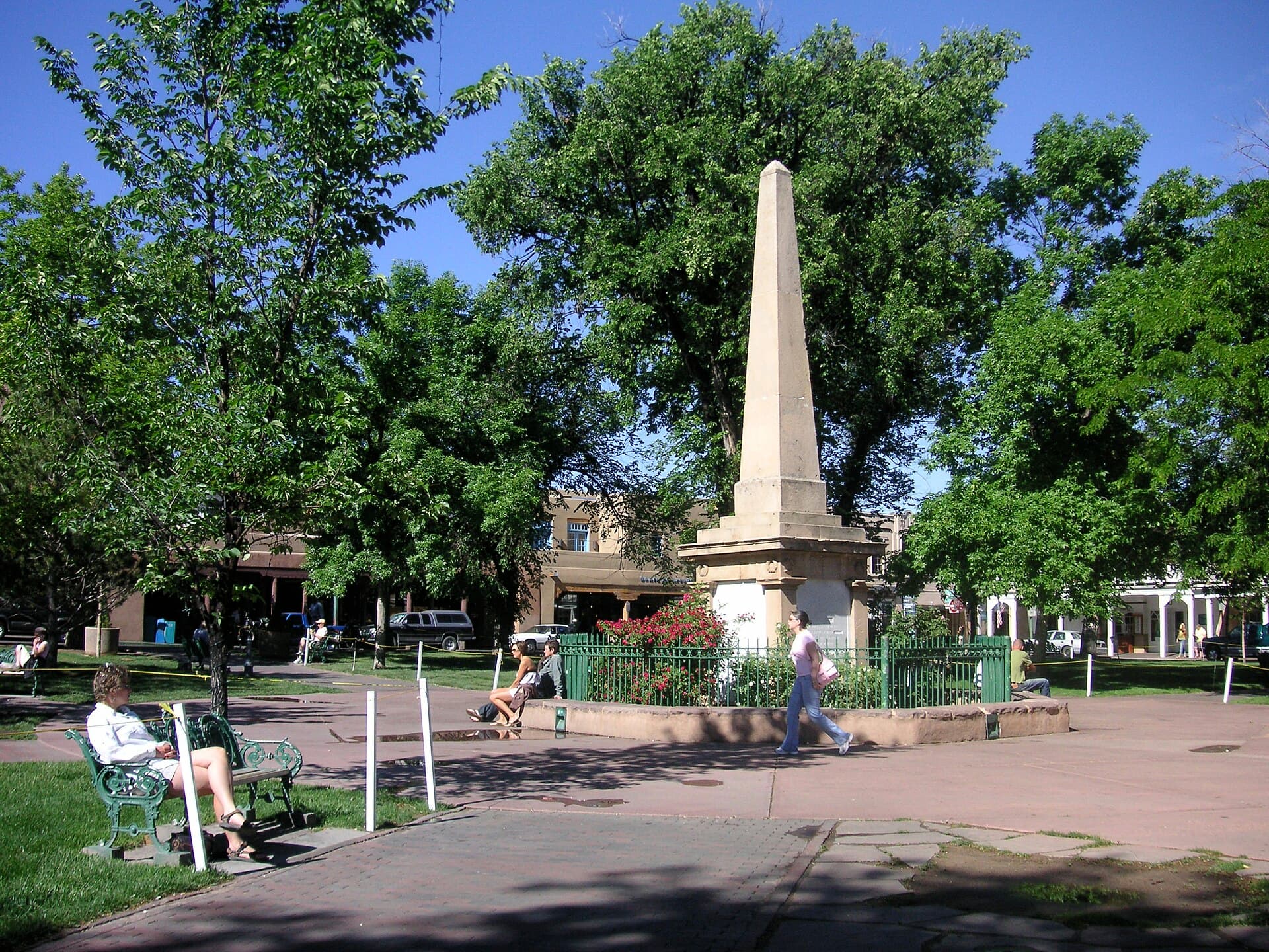 Plaza Park — Wikimedia Commons