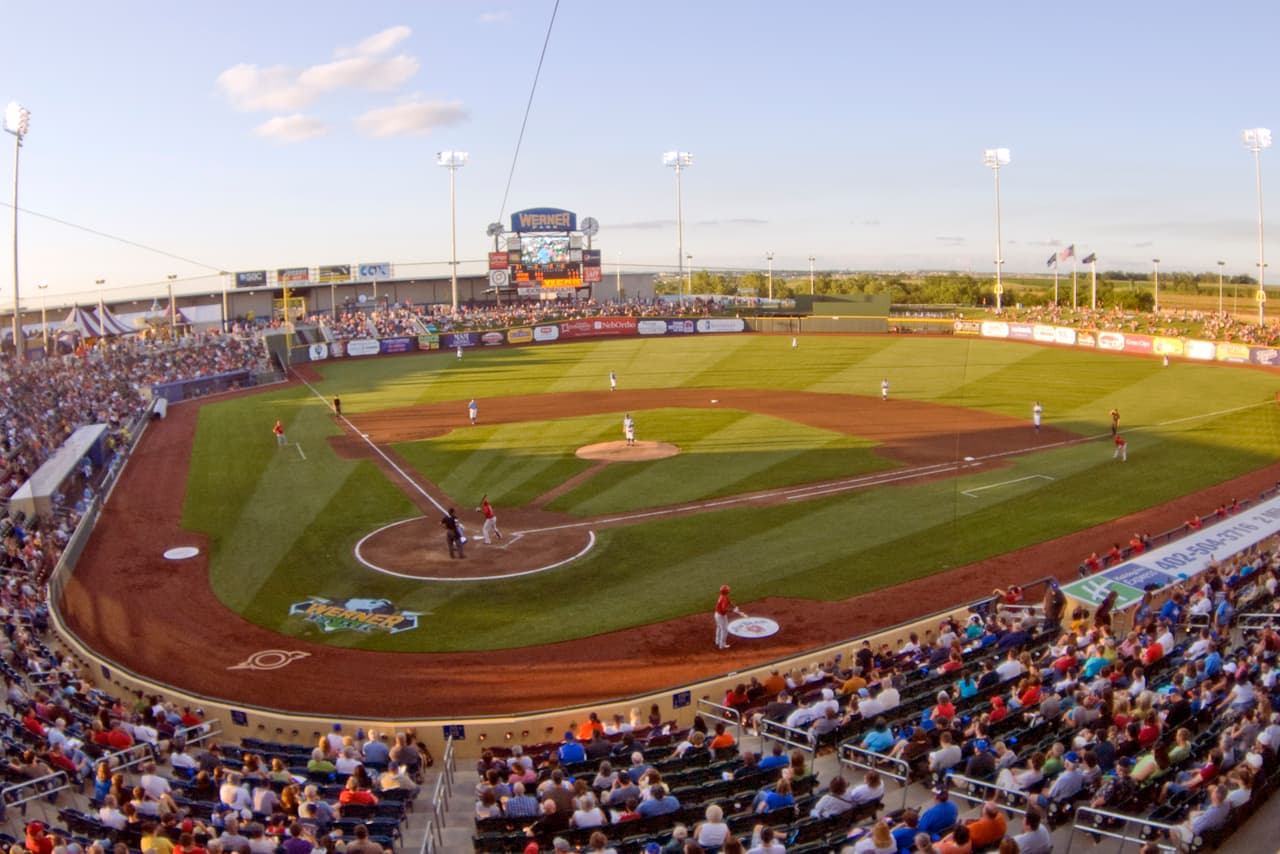 Memphis routs Omaha 19-5 behind nine-run fourth inning