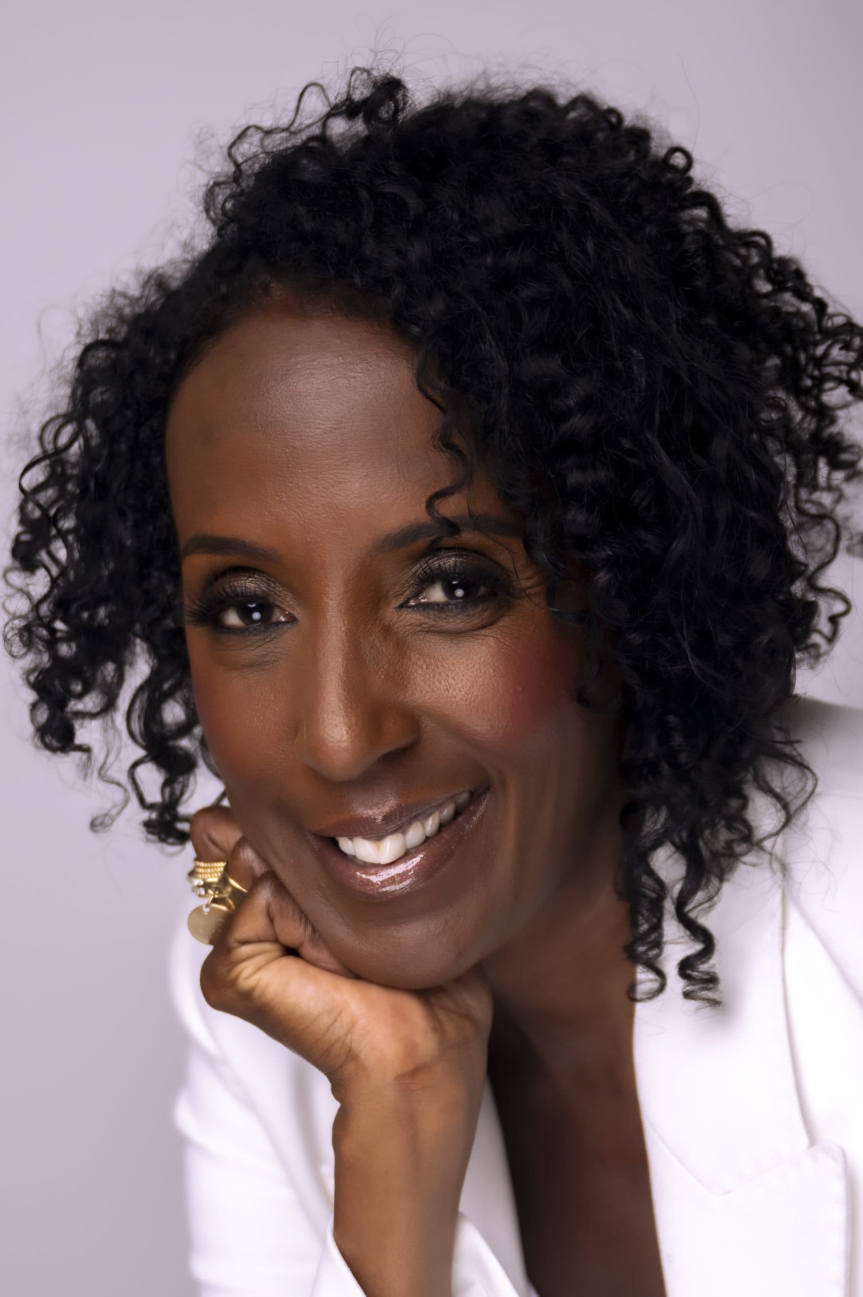 Robert W. Deutsch Foundation names Tonya Miller Hall senior creative fellow