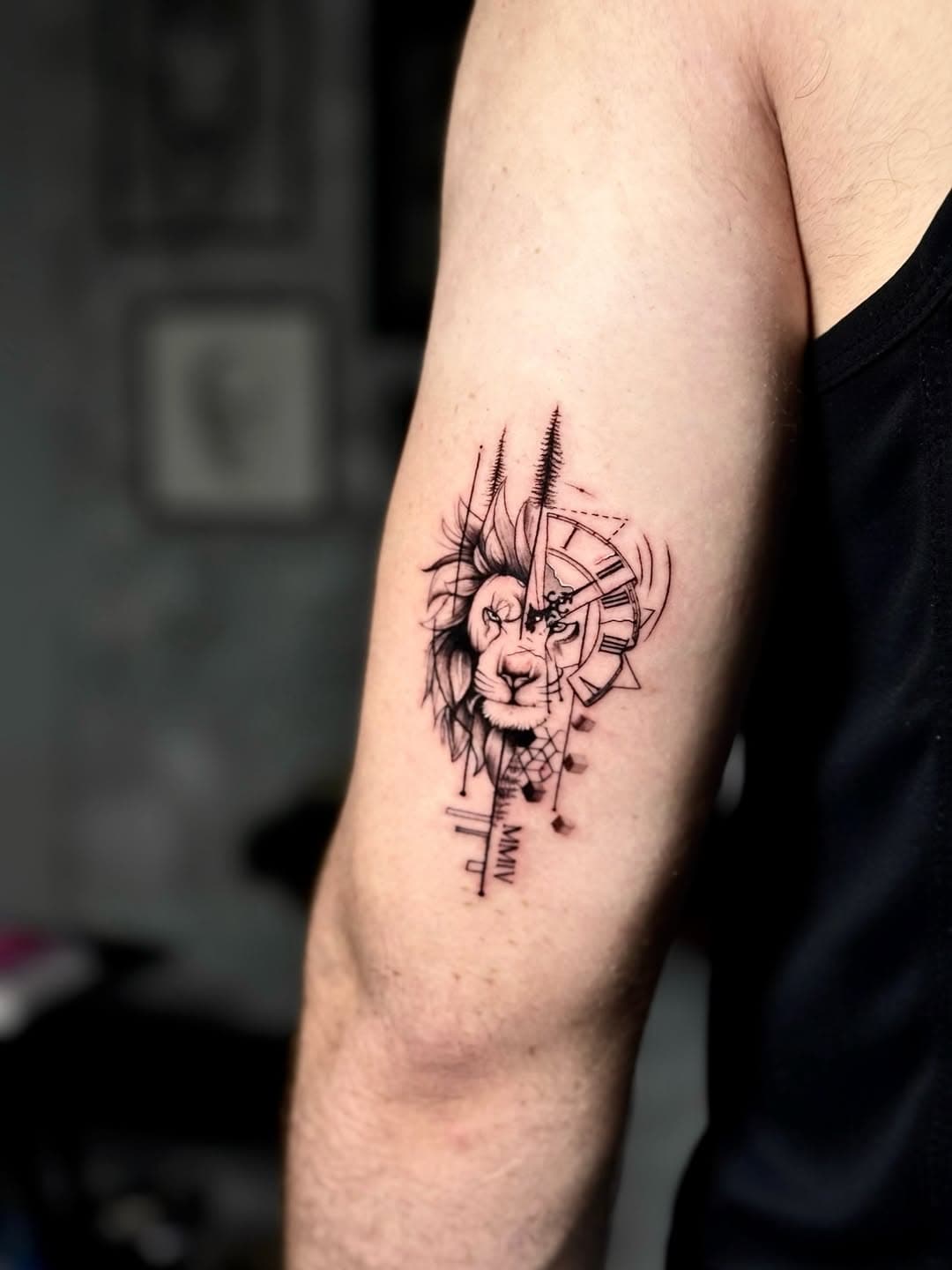 Lion Tattoos Turn Geometric, Minimalist, and Personal in 2026