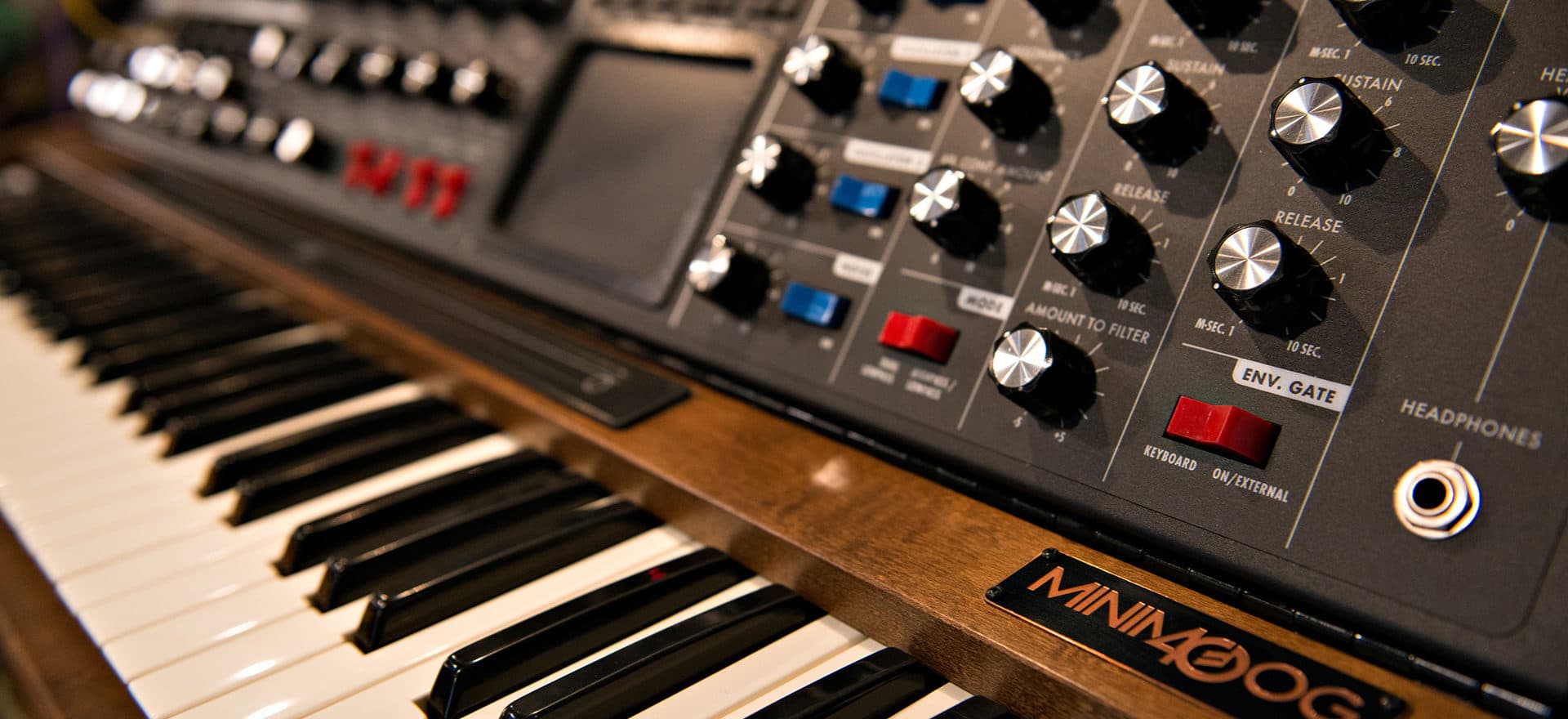 Soundgas launches prize draw for vintage-inspired synth sample packs