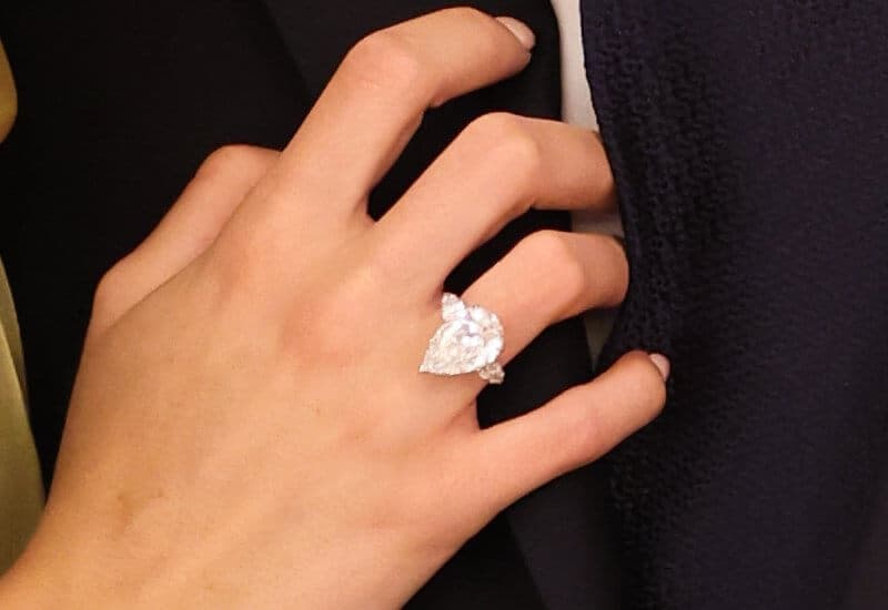 Queen Rania’s seldom-seen engagement ring still draws attention decades later