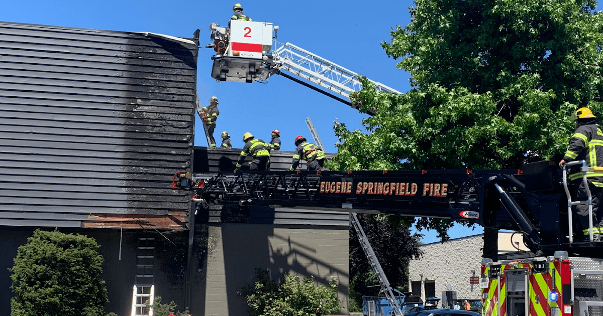 Sprinkler system stops Springfield fire from spreading on 28th Street