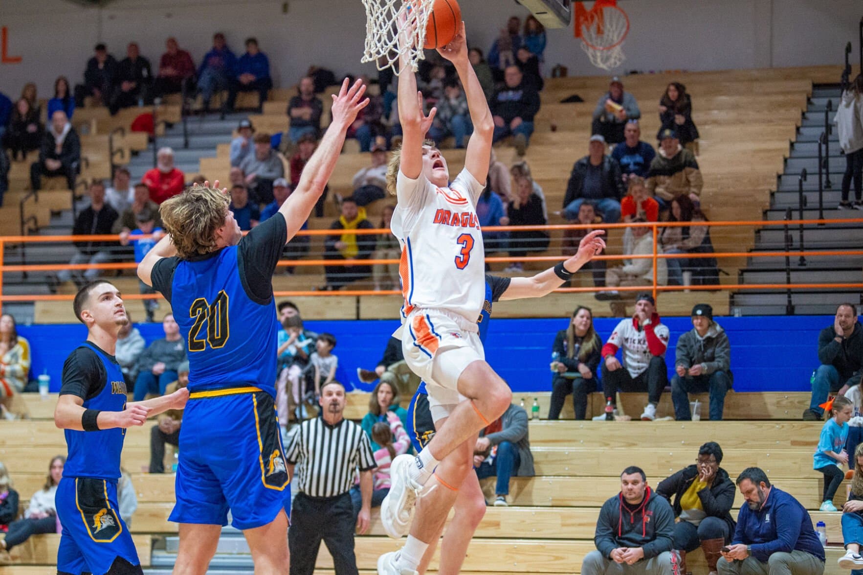 No. 1 Silver Creek routs Seymour 64-37, extends streak to 18