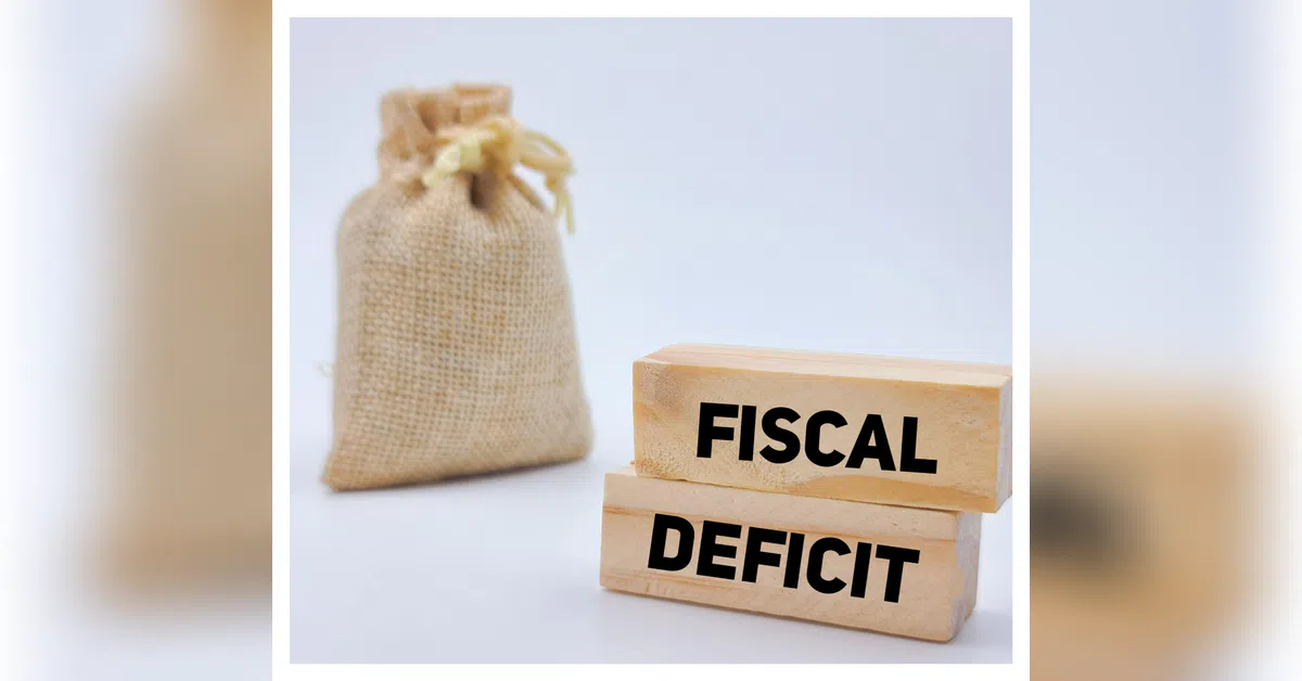India closes fiscal year with deficit at 4.4% of GDP