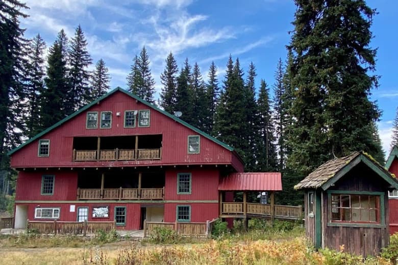 Commissioners choose Tollgate Crossing owner to reopen Spout Springs Ski Area