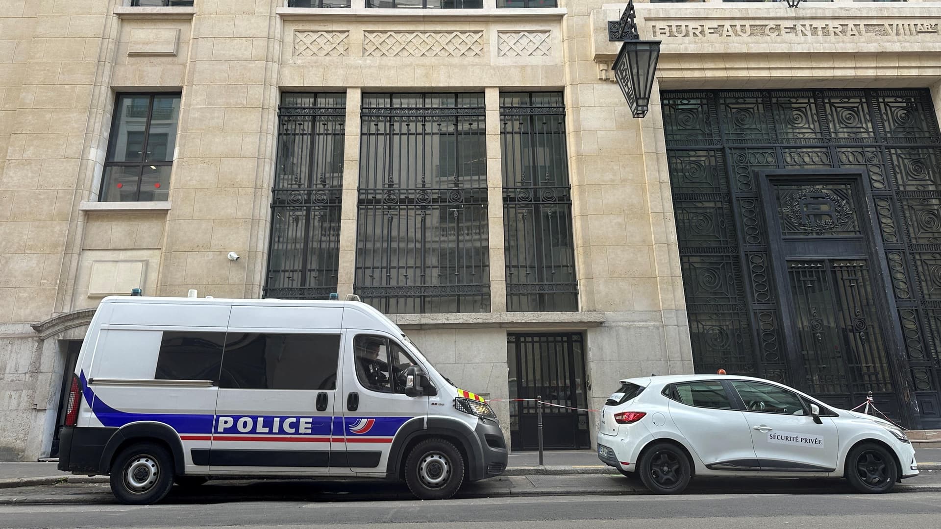 French Police Thwart Suspected Bombing at Bank of America in Paris