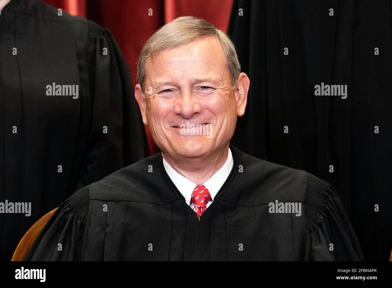 Roberts Urges Faith in Constitution as High Court Prepares Major Decisions