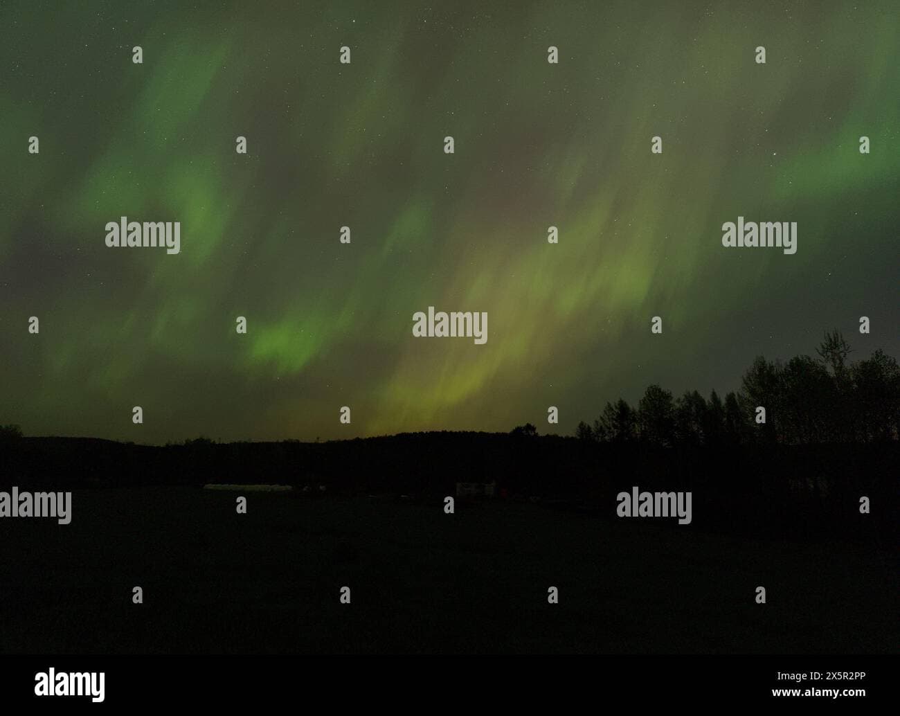 Powerful geomagnetic storm lit skies across northern U.S. and Canada