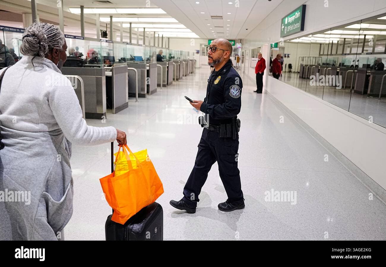 Trump Deploys ICE Agents to Airports Amid TSA Staffing Crisis