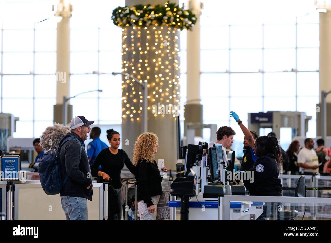 TSA Absences Hit Record High Amid Government Shutdown Staffing Crisis