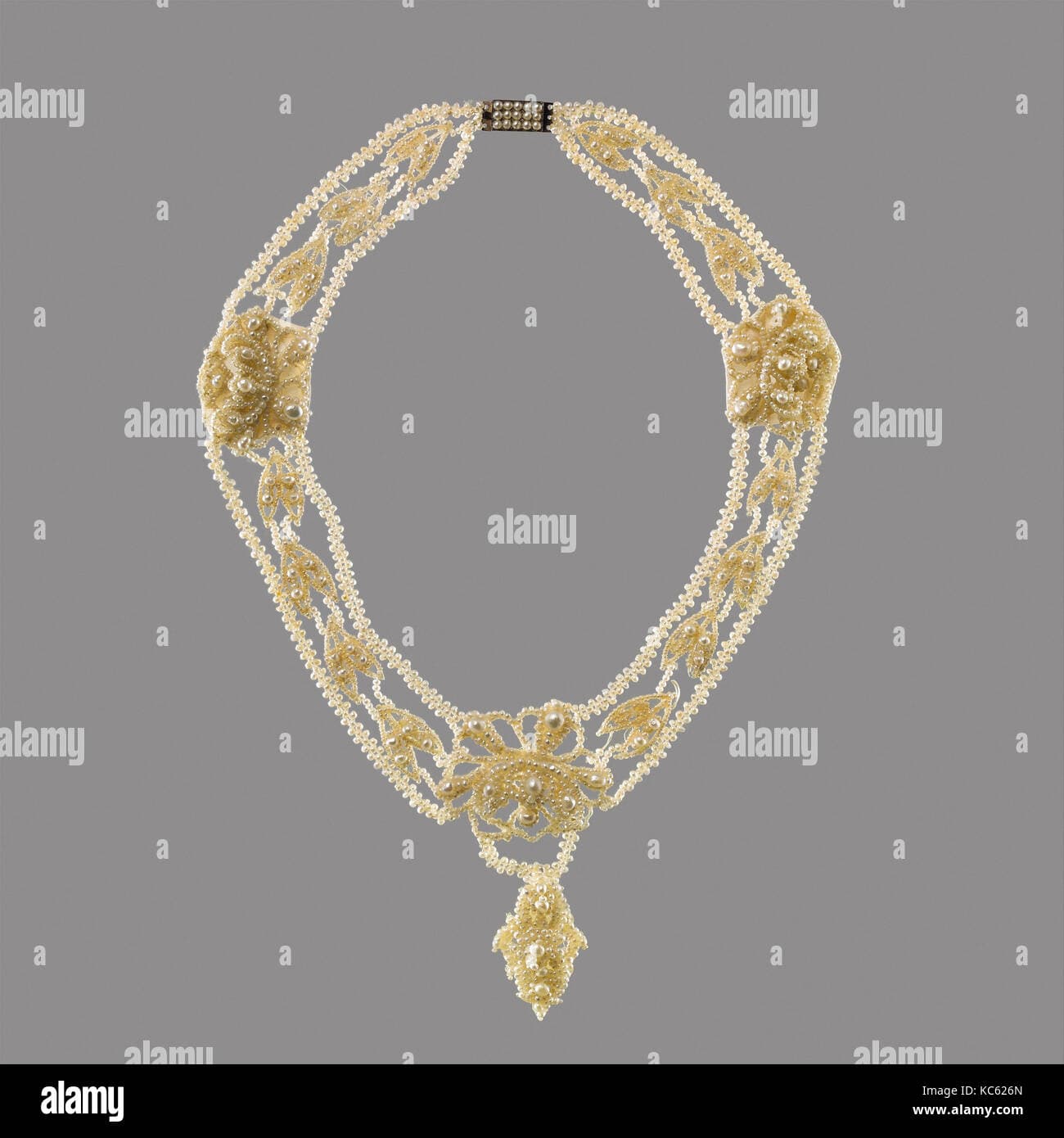 How seed pearls, horsehair and silk made delicate jewelry durable