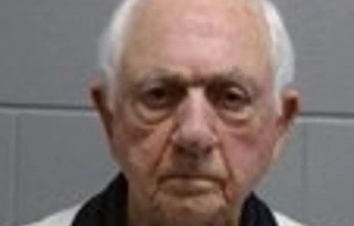 Former Jacksonville District 117 superintendent arrested on child pornography charges