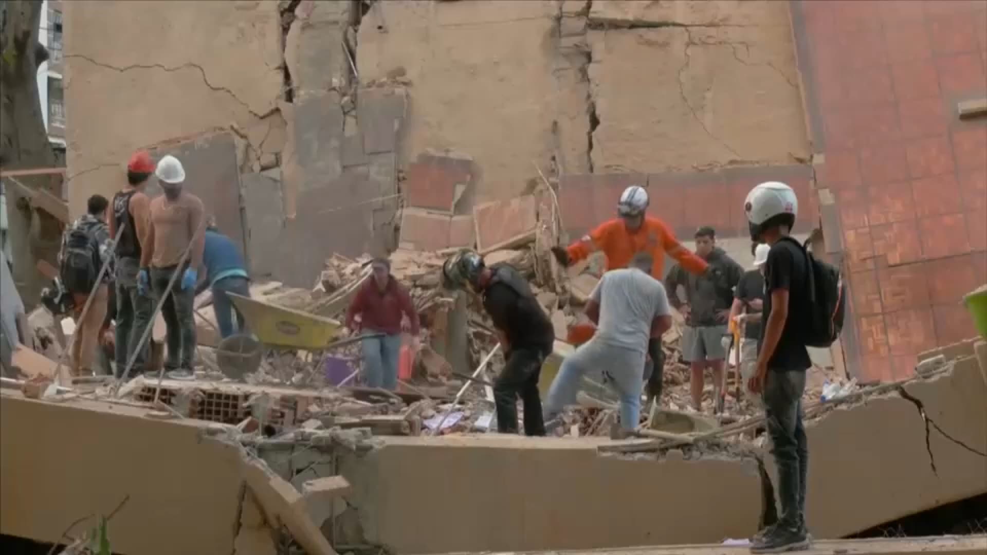 Thousands missing as rescue teams search Venezuela quake rubble