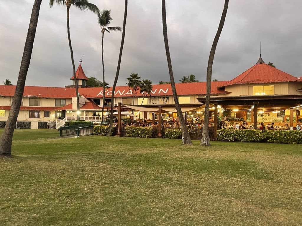New owners revive Kona Inn Restaurant with fresh menu, familiar feel
