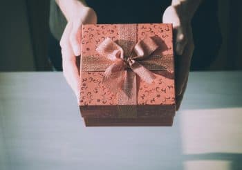 39 retirement gift ideas for women, from jewelry to travel vouchers