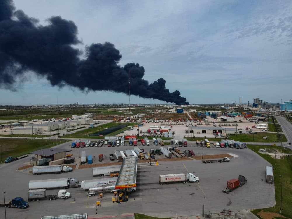 Air Alliance Houston documents 1,735 emissions events, 49 million pounds, accuses regulators