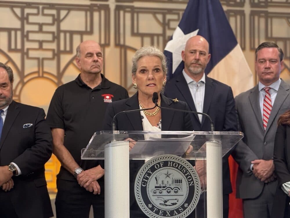 Houston launches bilingual anti-trafficking billboards ahead of World Cup