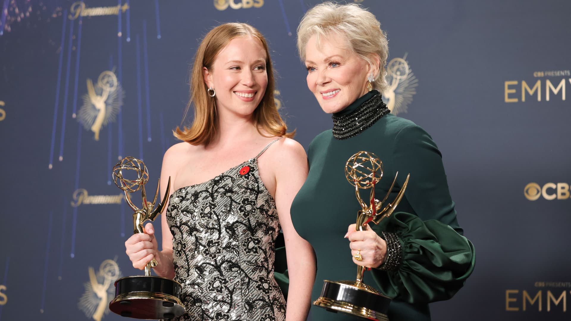 Hacks stars Jean Smart and Hannah Einbinder on finale, offscreen bond