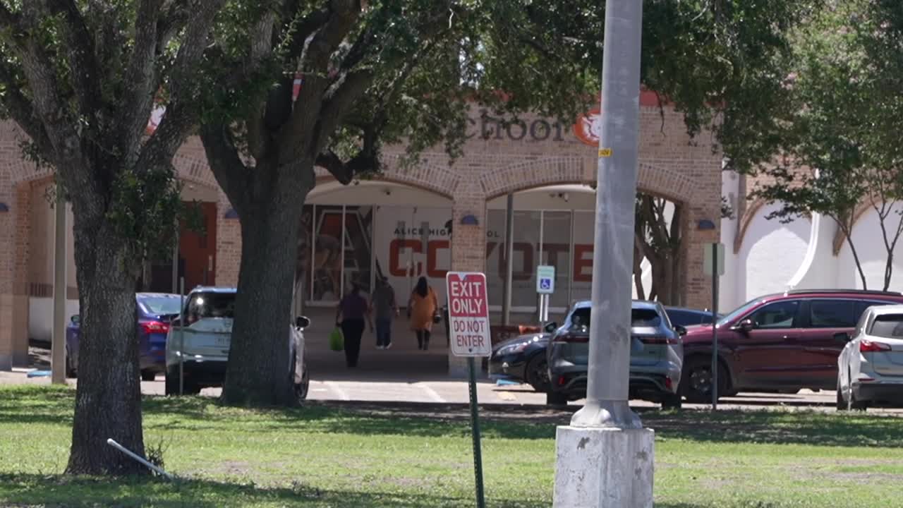 Alice High School heat woes raise health concerns amid repairs