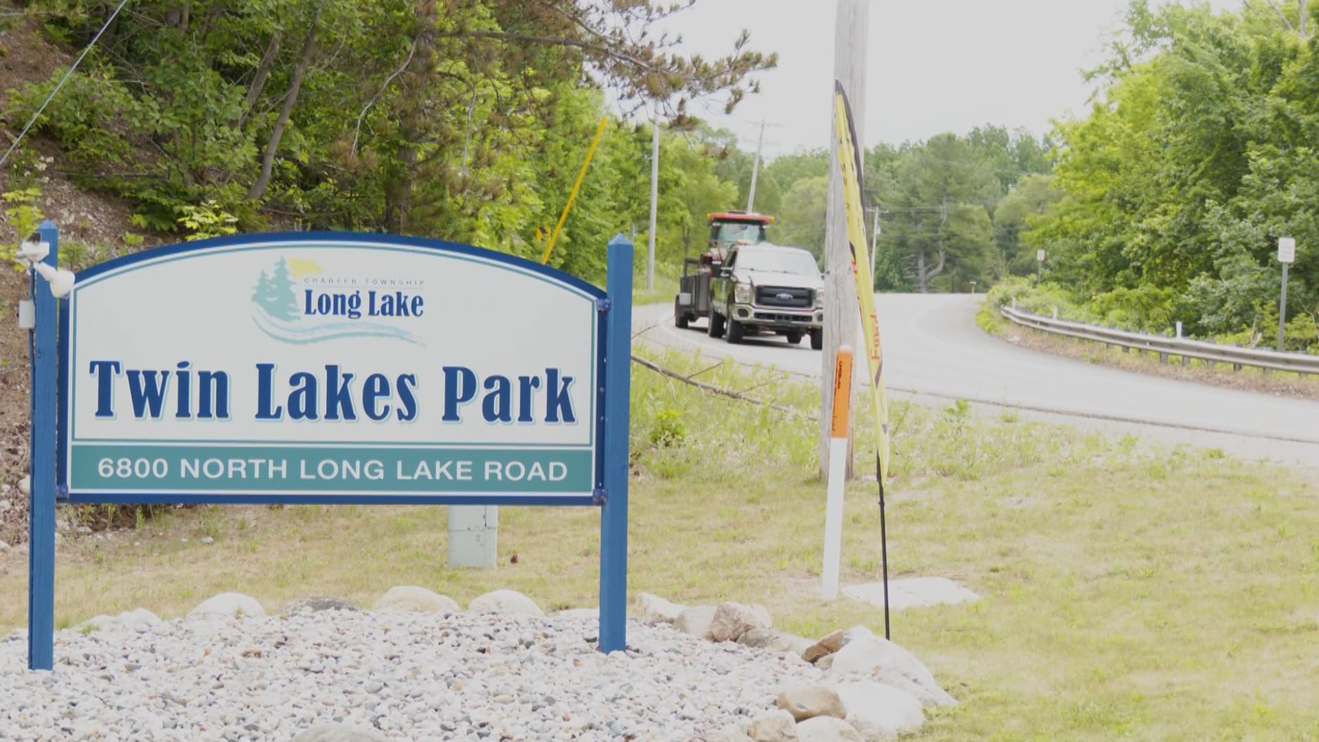Twin Lakes Park neighbors urge county to reclaim disputed land