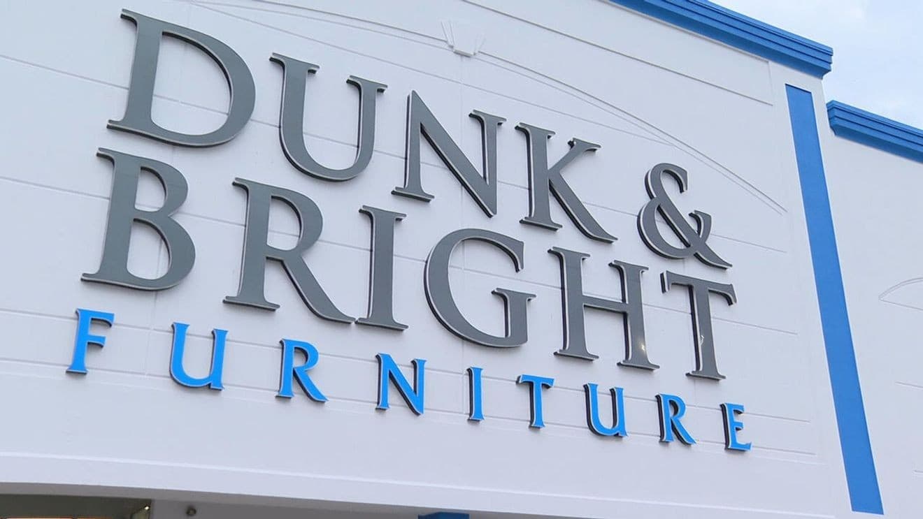 Dunk & Bright closes South Salina Street store, shifts operations to Clay