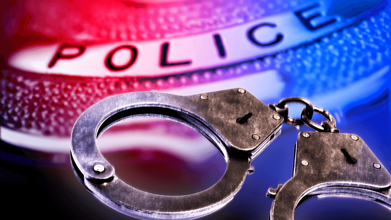 Syracuse man arrested on weapon and child endangerment charges